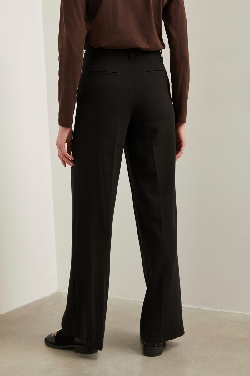 Modern fit wide leg pant