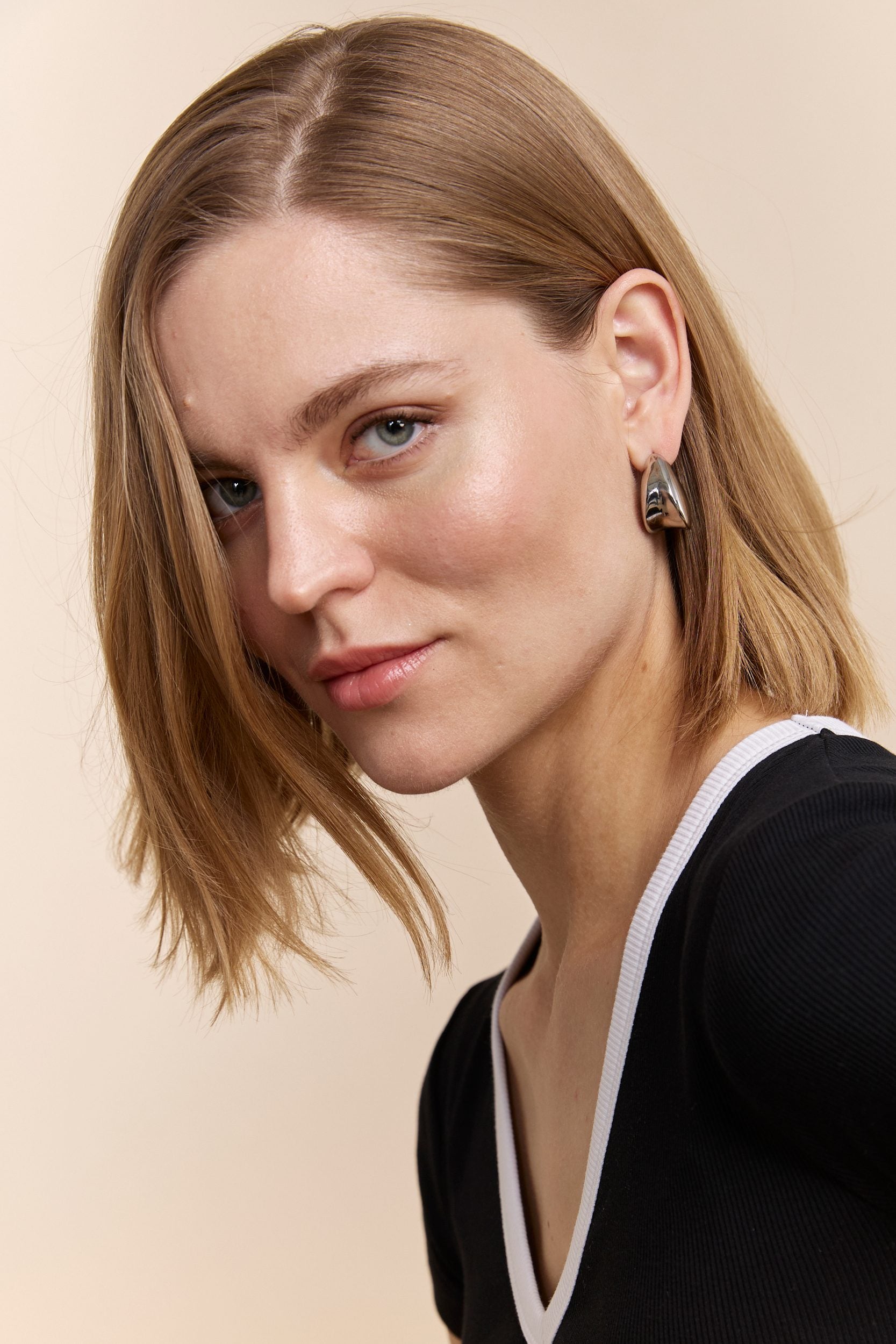 Geometric triangle earrings