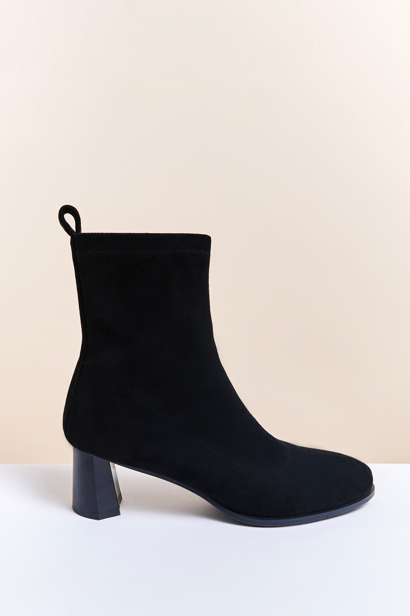 Block heel bootie without zipper