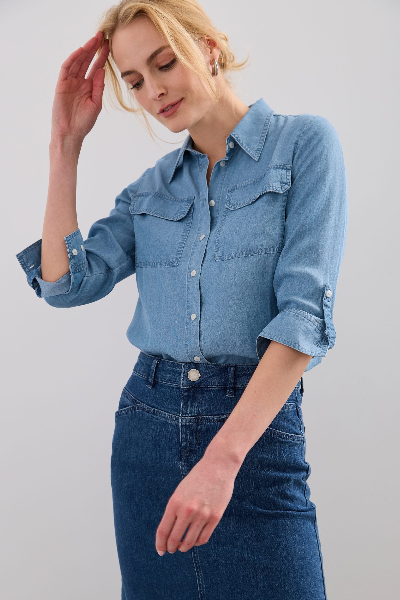 Tencel blouse with appliquéd pockets