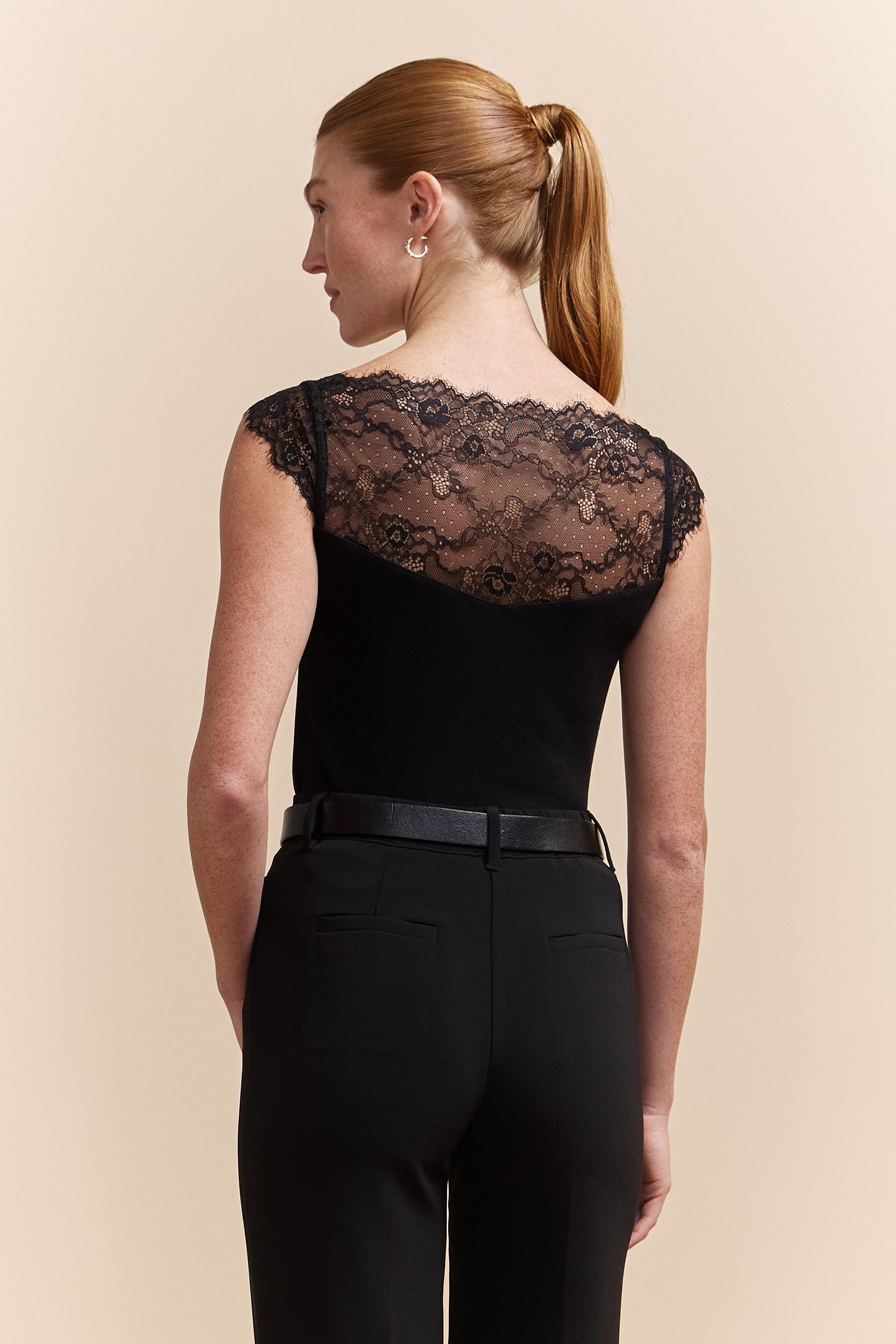 Rib top with lace