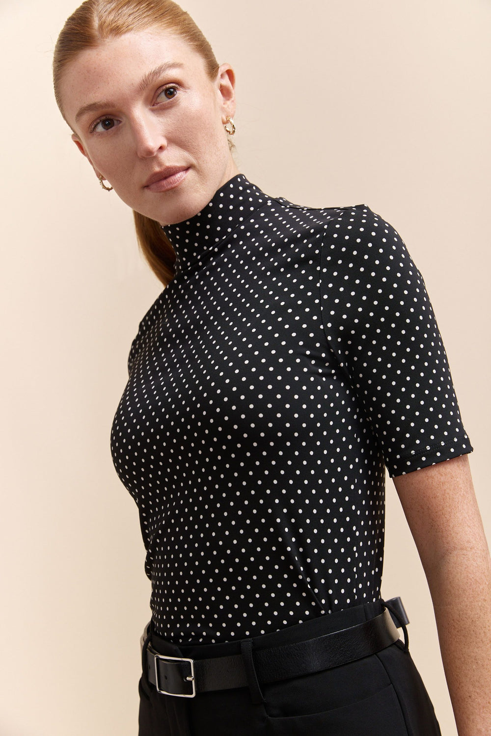 Polka-dot mock neck t-shirt