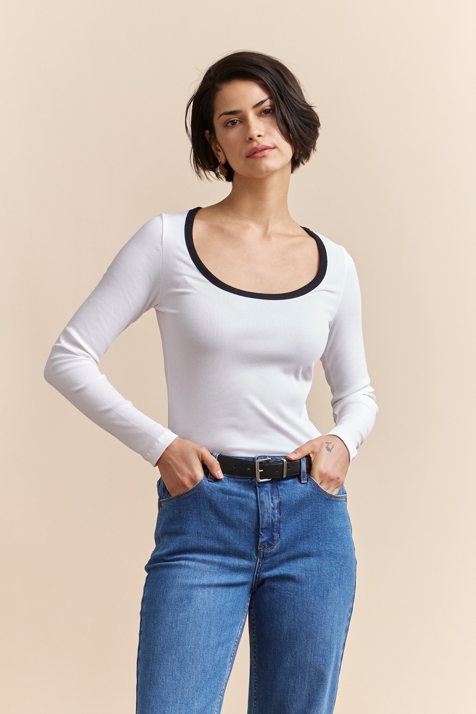 Ribbed long sleeves top