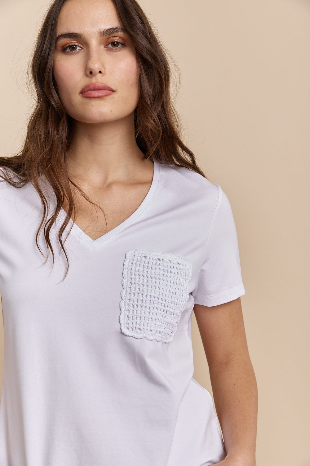 T-shirt with crochet pocket