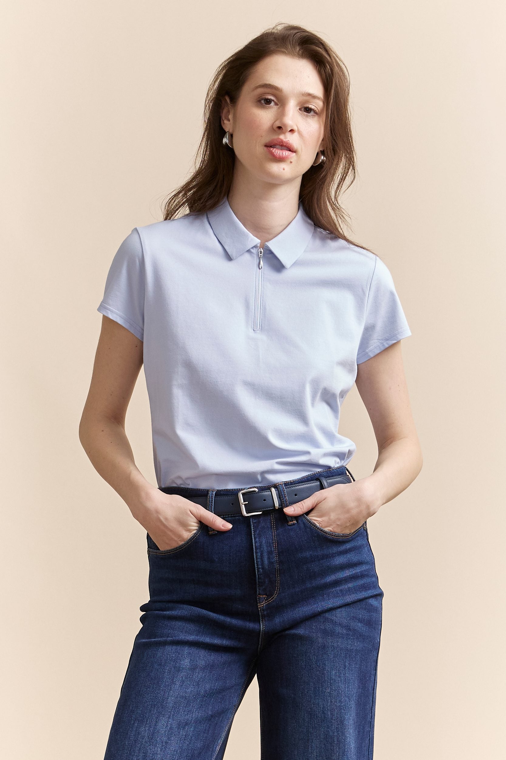 Zip-up polo collar T-shirt