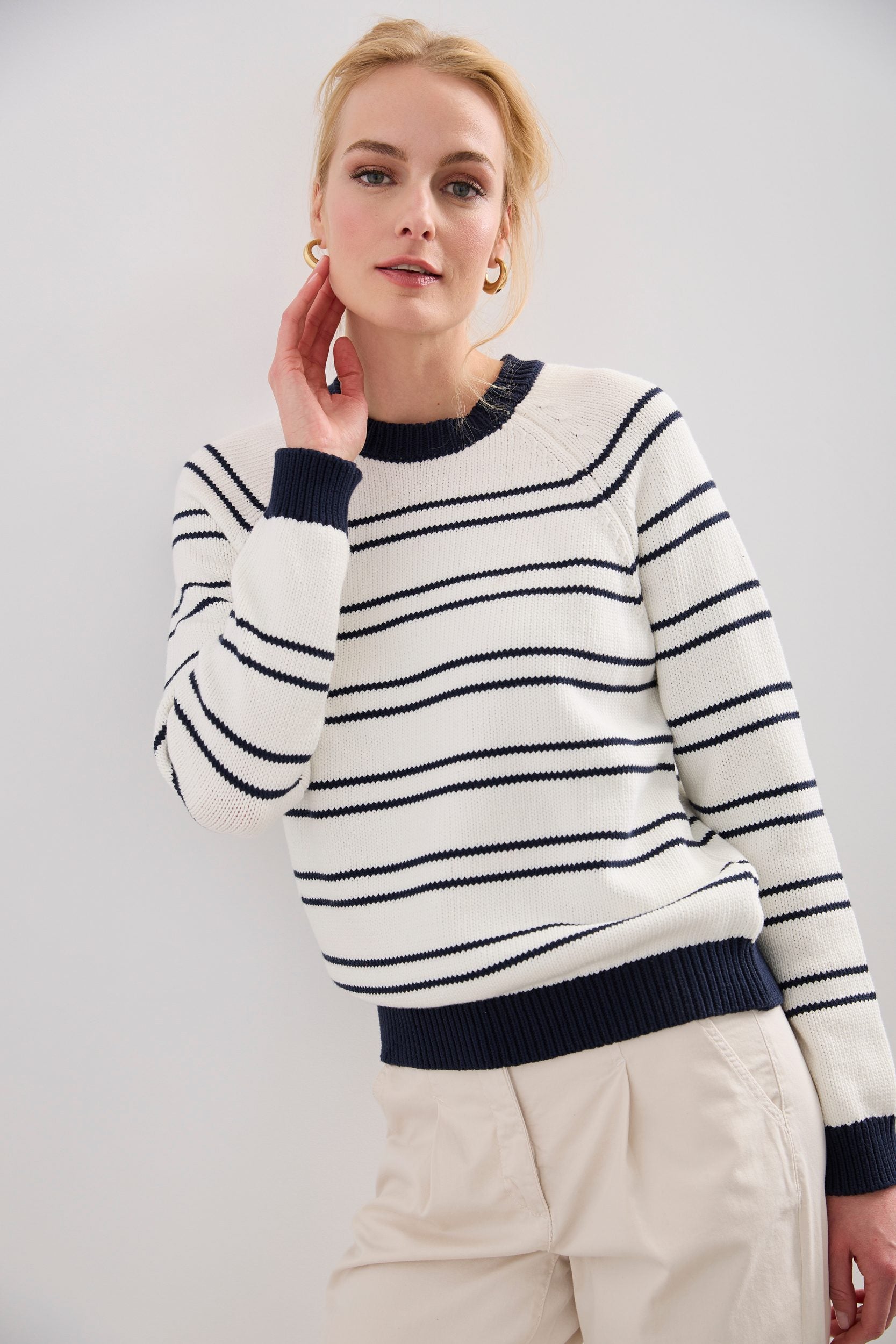 Crew neck striped sweater