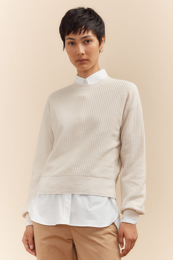Crew neck sweater with puffy sleeves