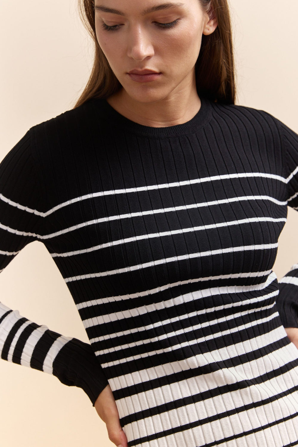 Stripped crew neck rib sweater