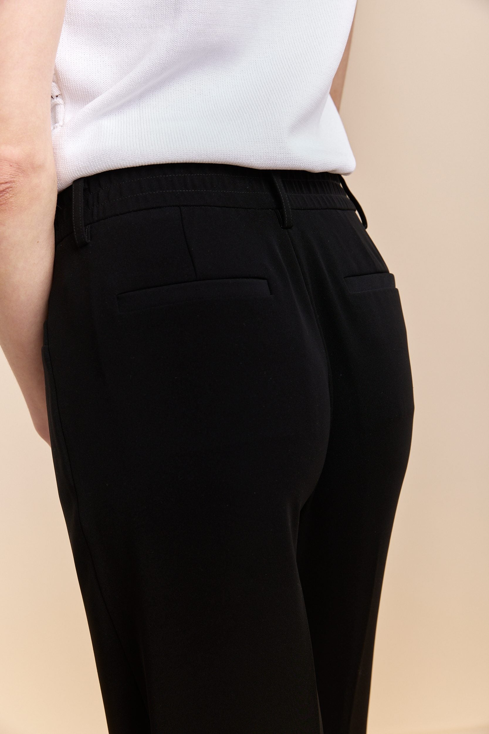 Pantalon avec taille élastique au dos