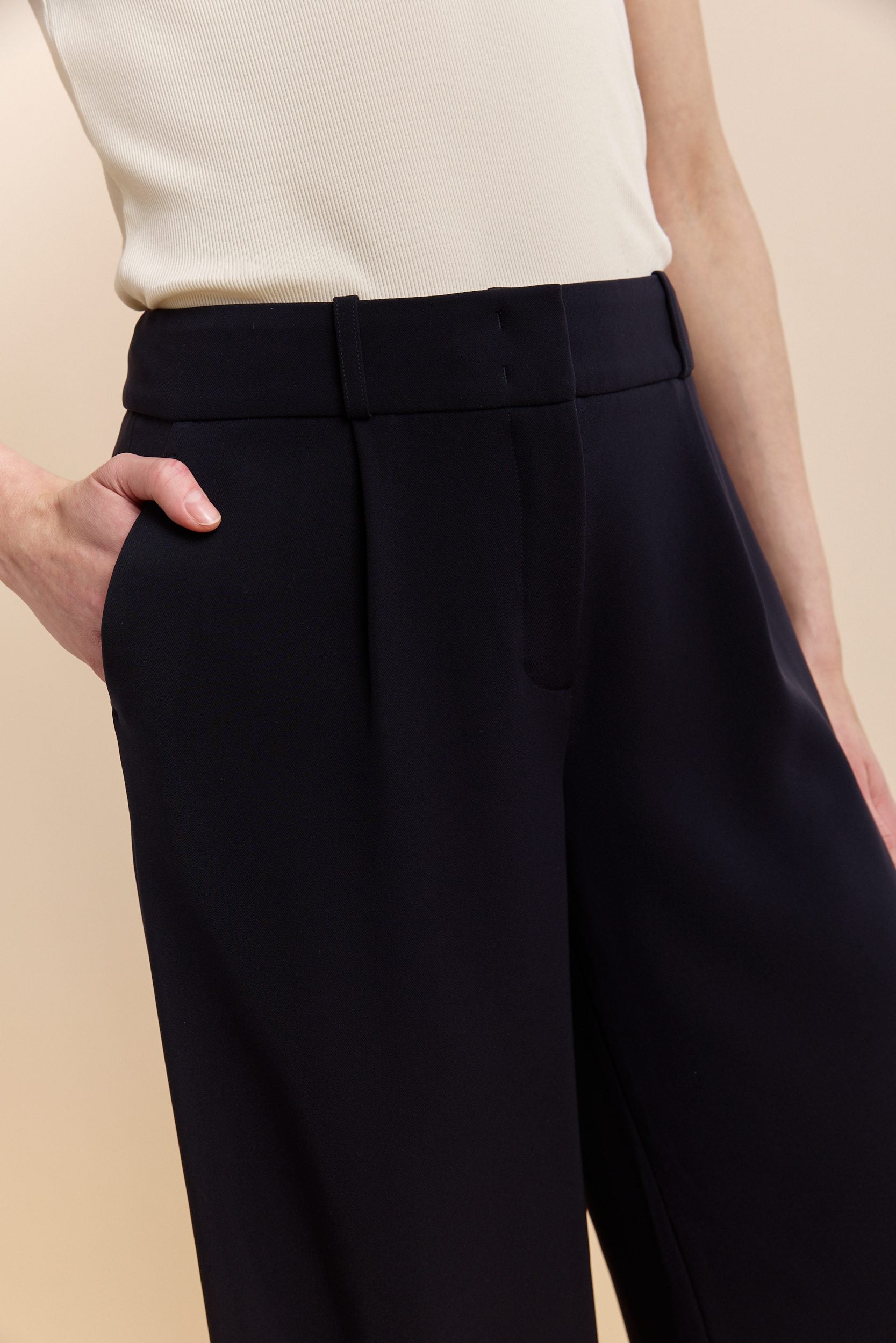 Wide leg pant with cuff