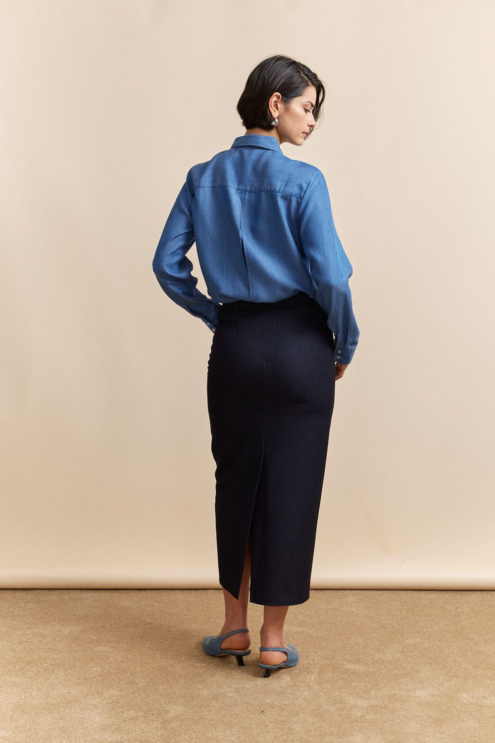 High waist pencil skirt with belt