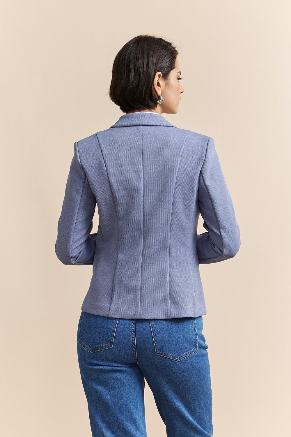 Stretch fitted jacket