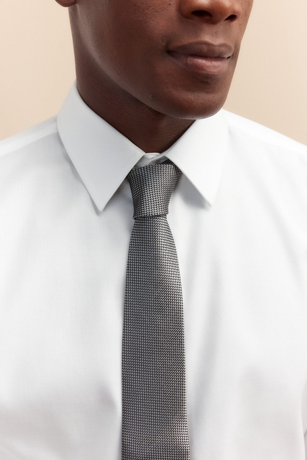 Two tone textured jacquard tie