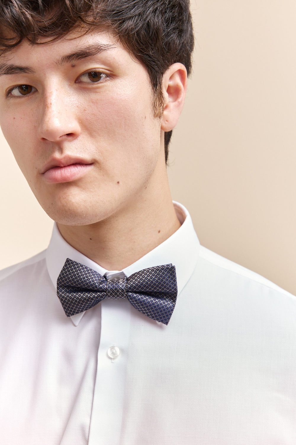 Micro pattern jacquard bowtie