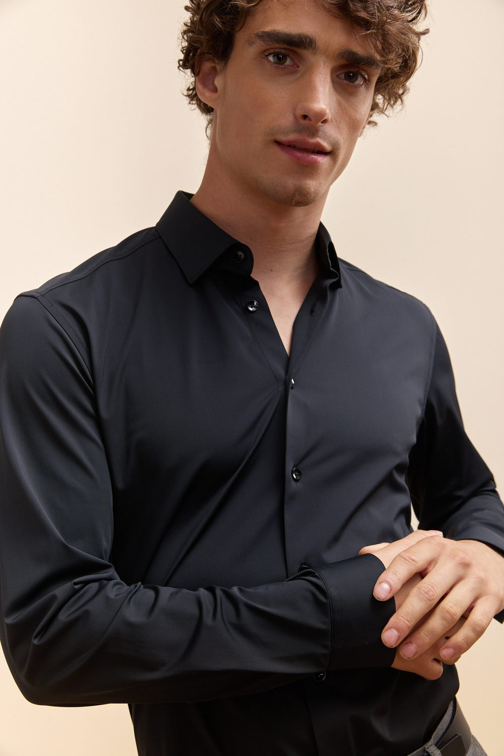 Extra-fitted plain jersey shirt