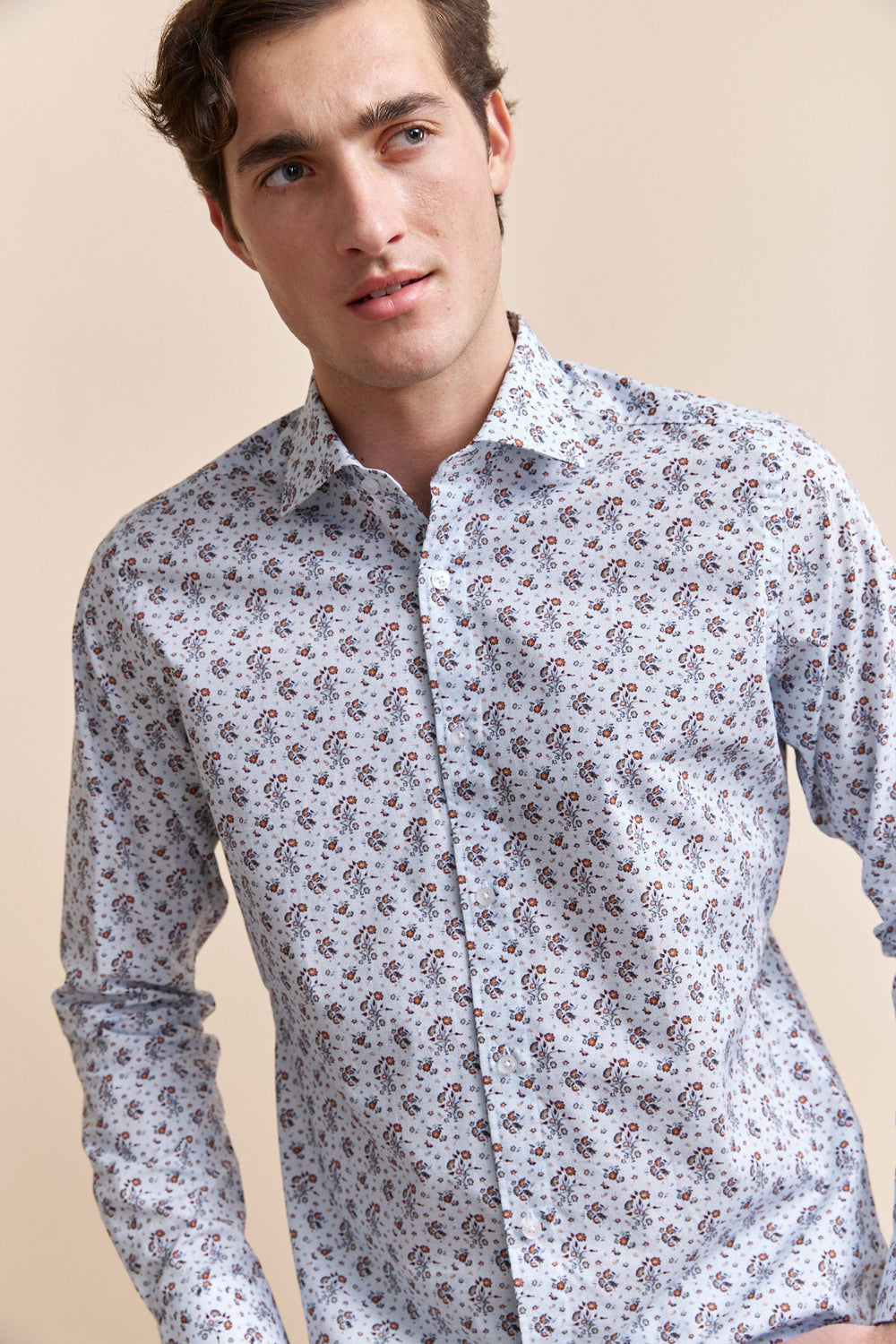 Semi-fitted floral print shirt