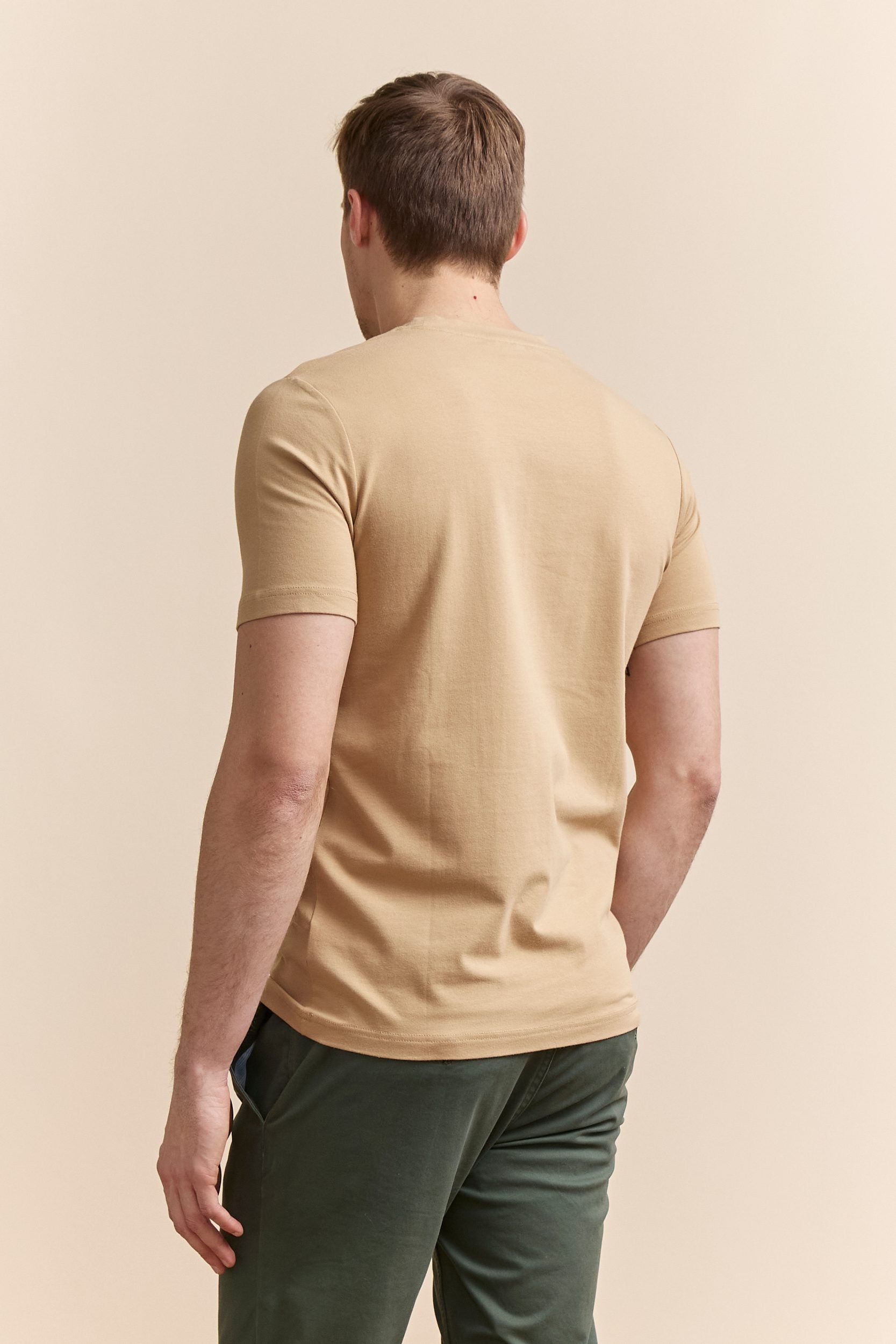 Basic crew neck t-shirt