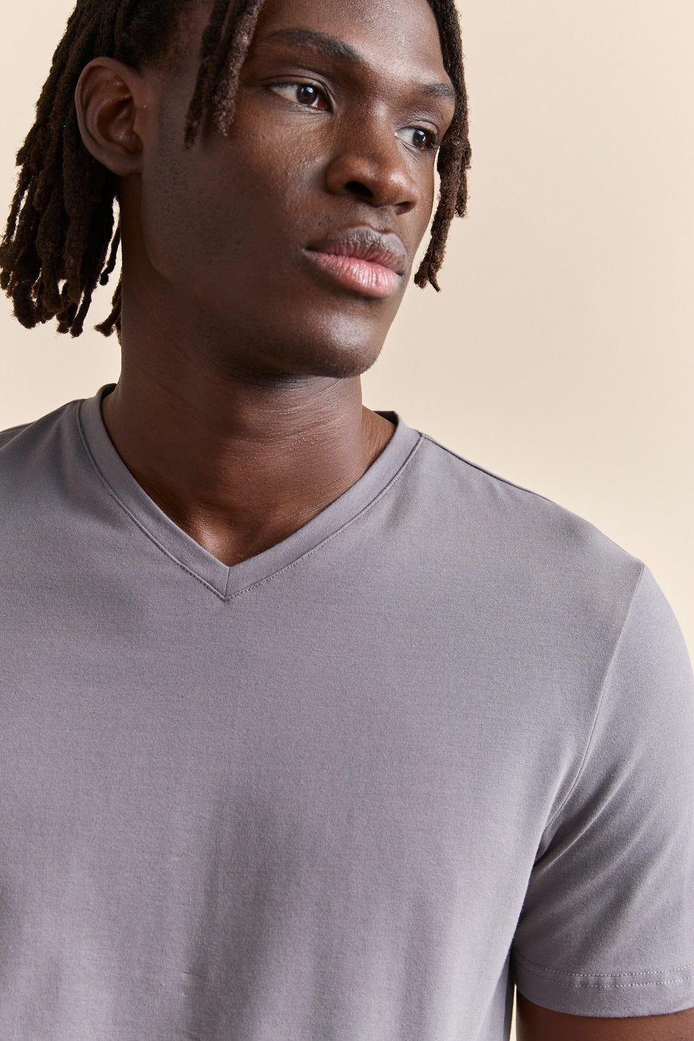 Basic V neck T-shirt