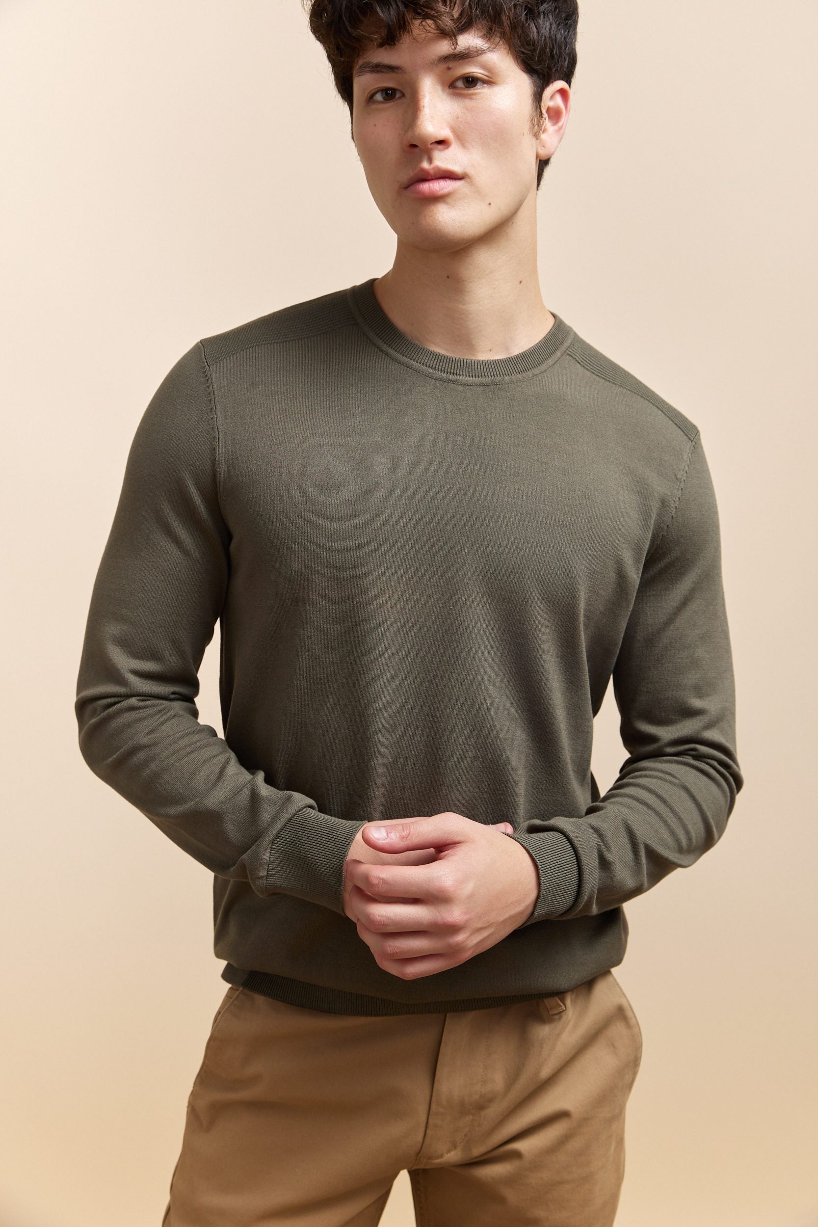 Ottoman details crew neck sweater