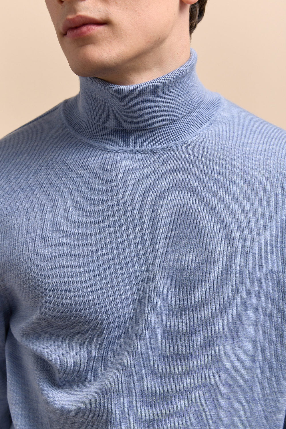 Merino wool turtle neck sweater