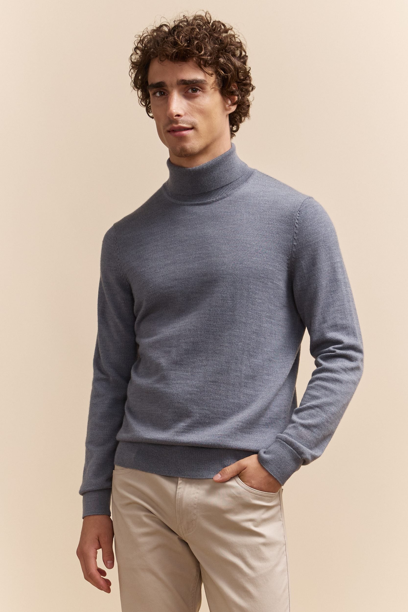 Merino wool turtle neck sweater