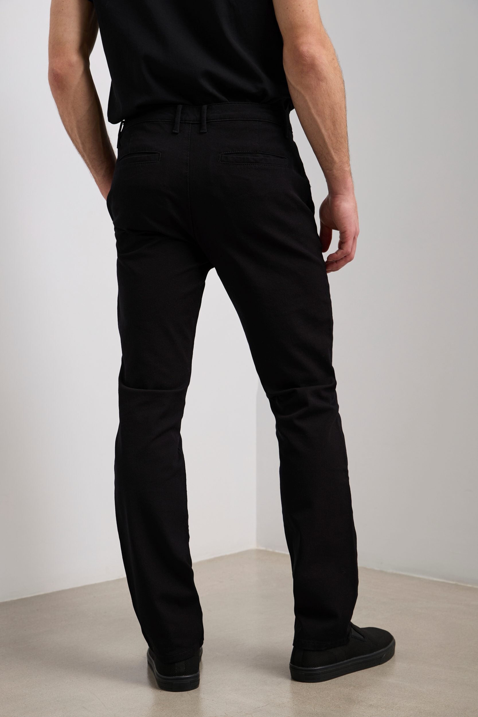 Slim fit slash pocket stretch pants