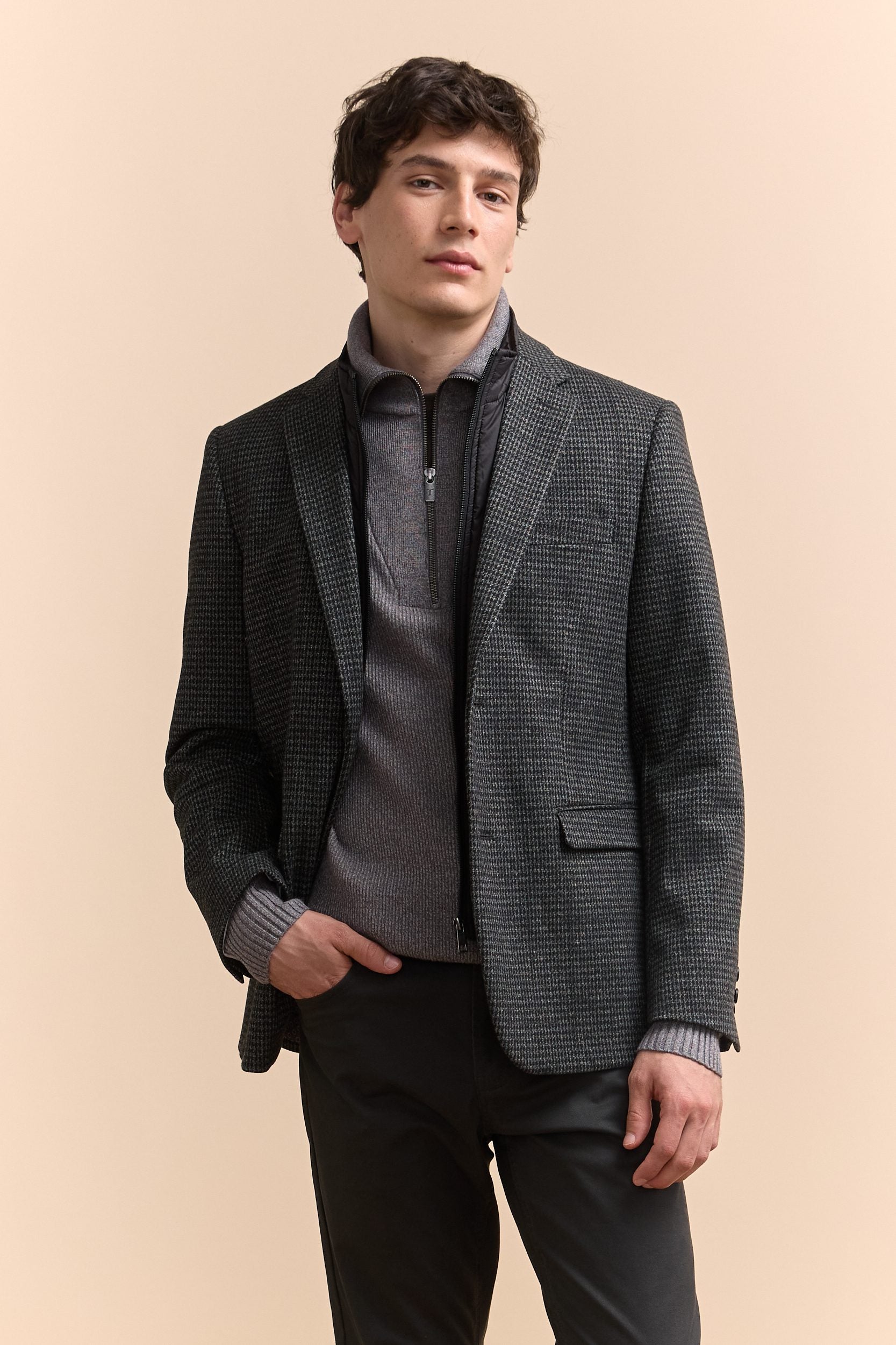 Removable collar knit jacket