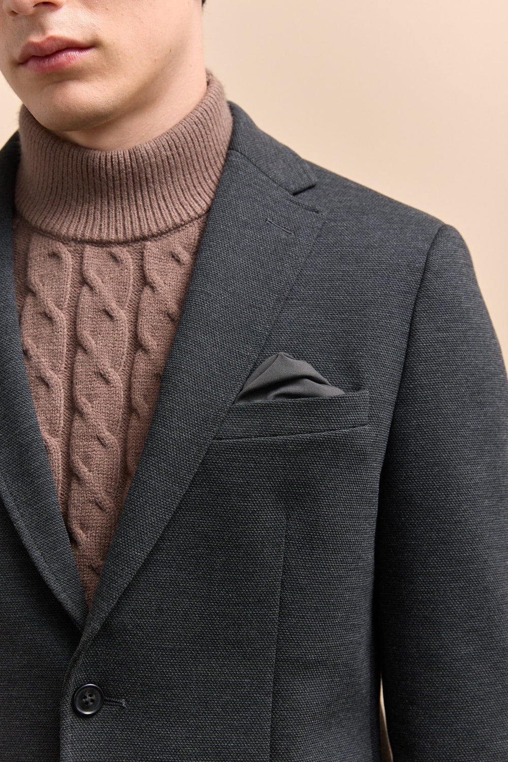 Fitted knit blazer