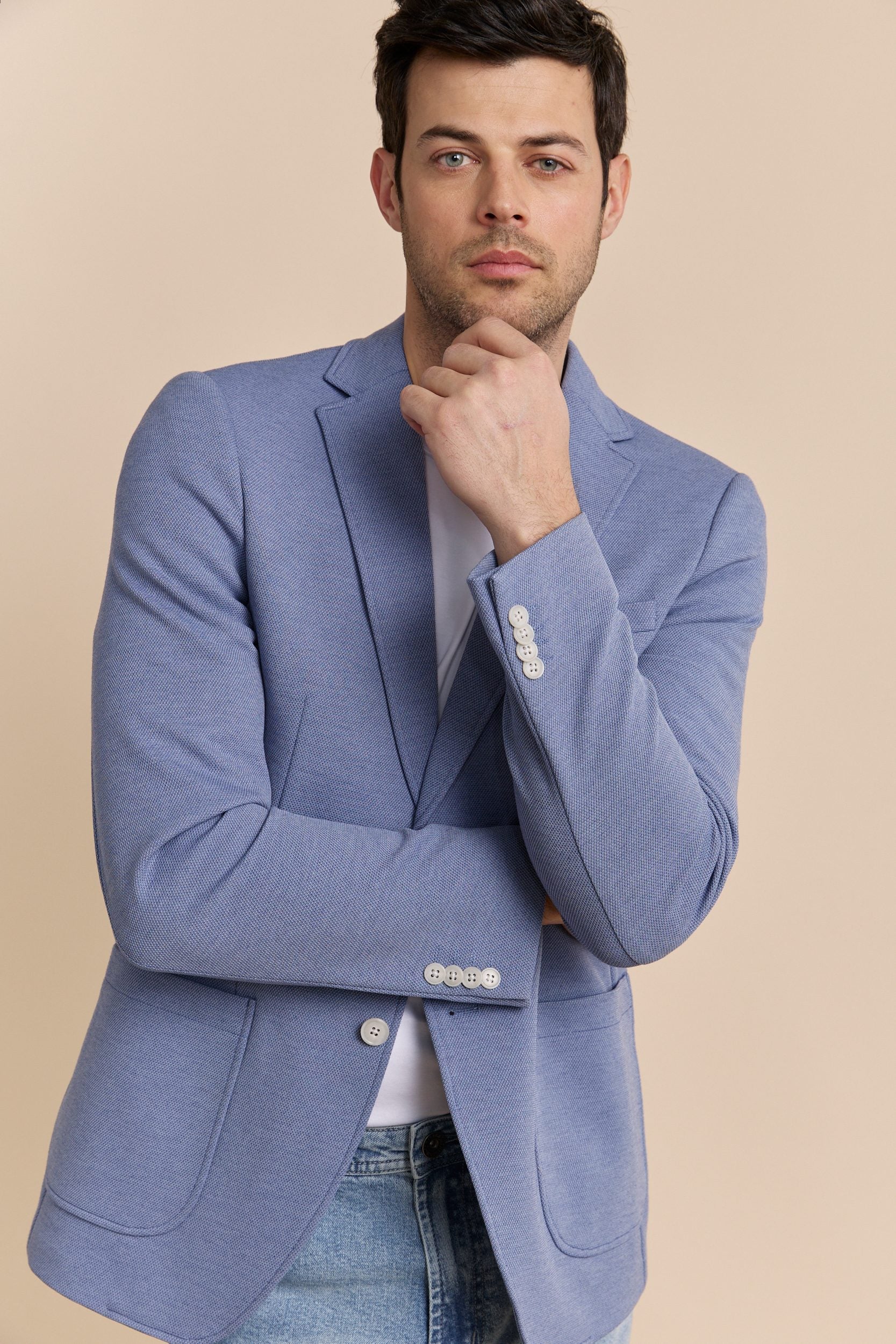 Two tone fitted knit blazer