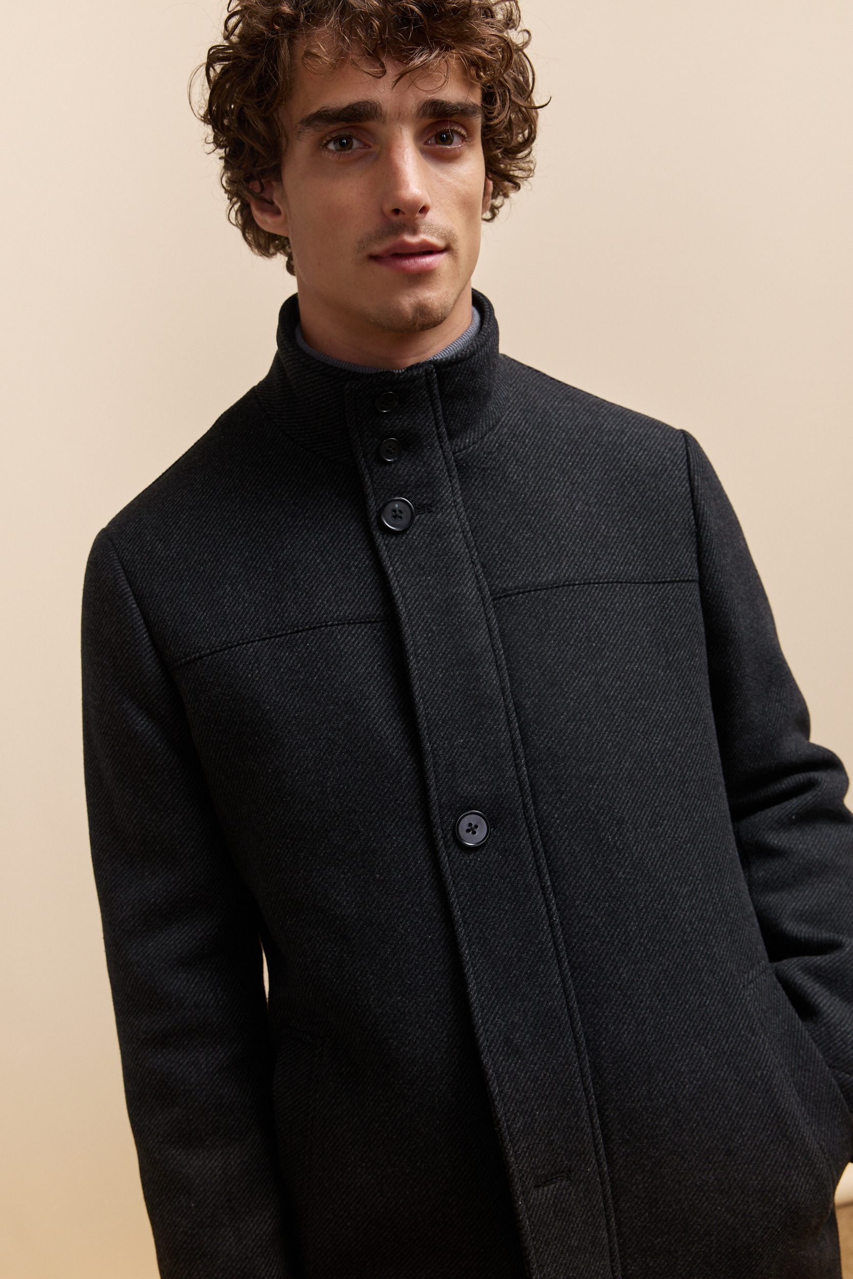 Two tone twill mock neck coat