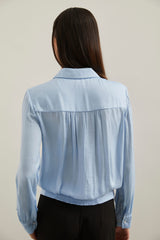 Blouse with tied hem