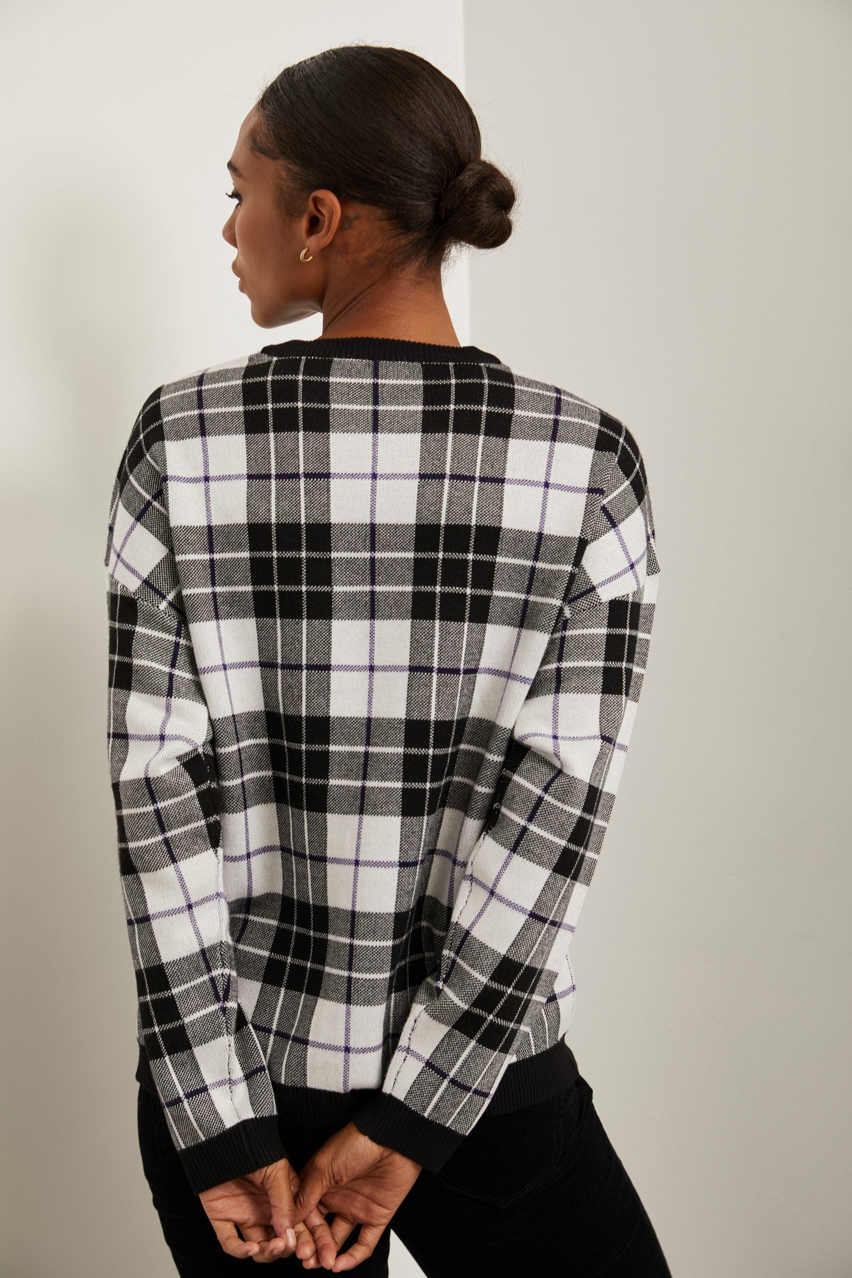 Plaid crew neck sweater