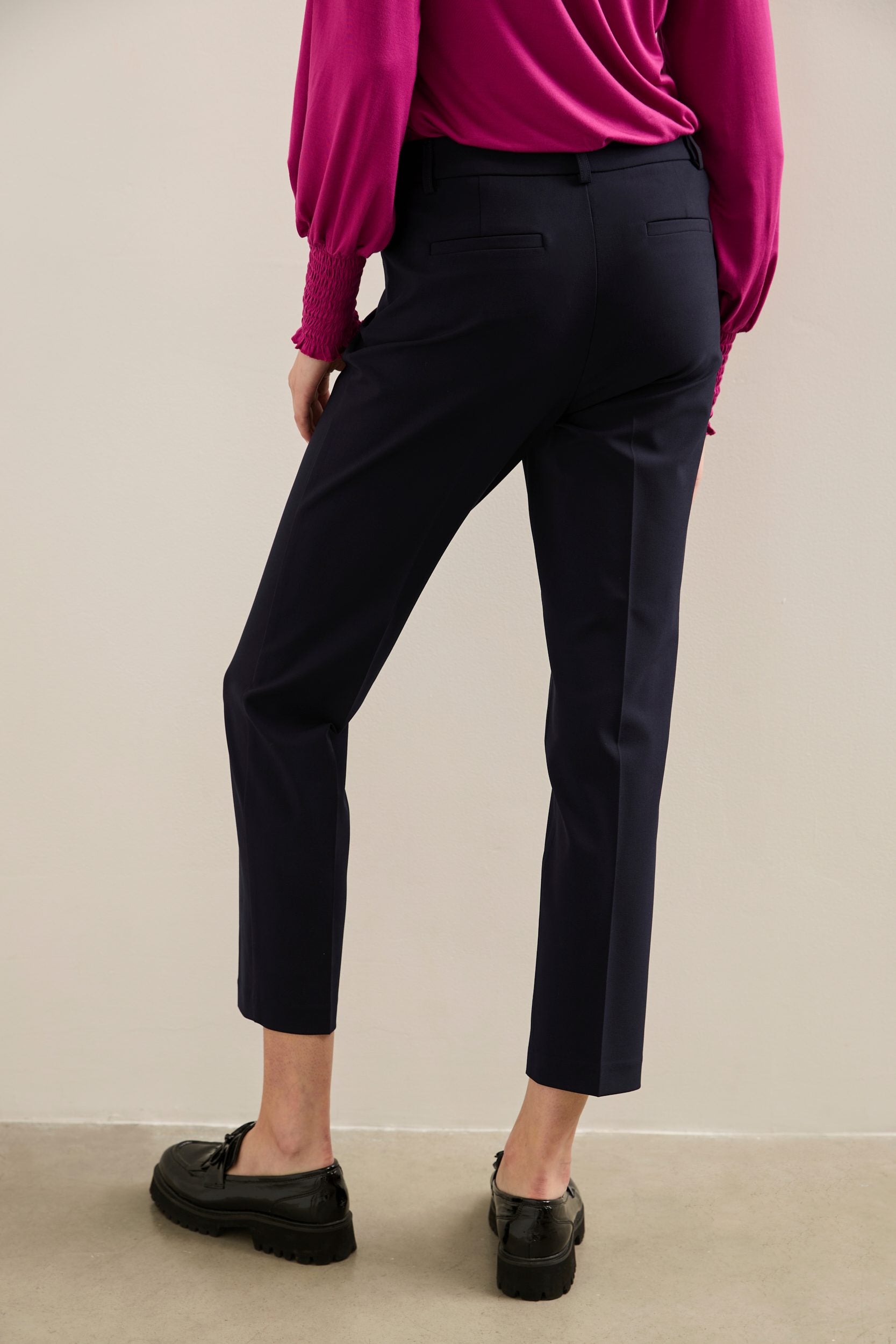 Urban Fit Crop Pant