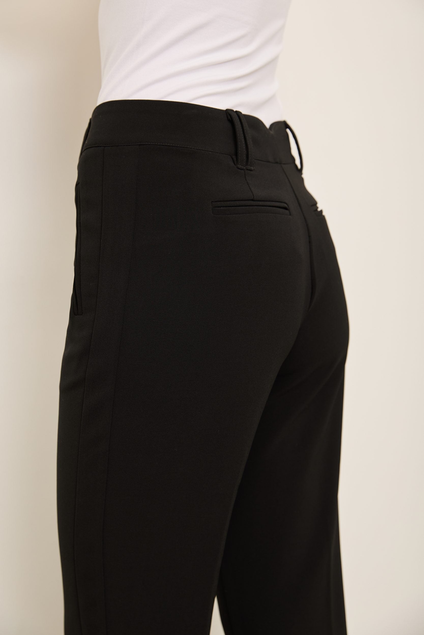 Pantalon taille haute fluide à nervures