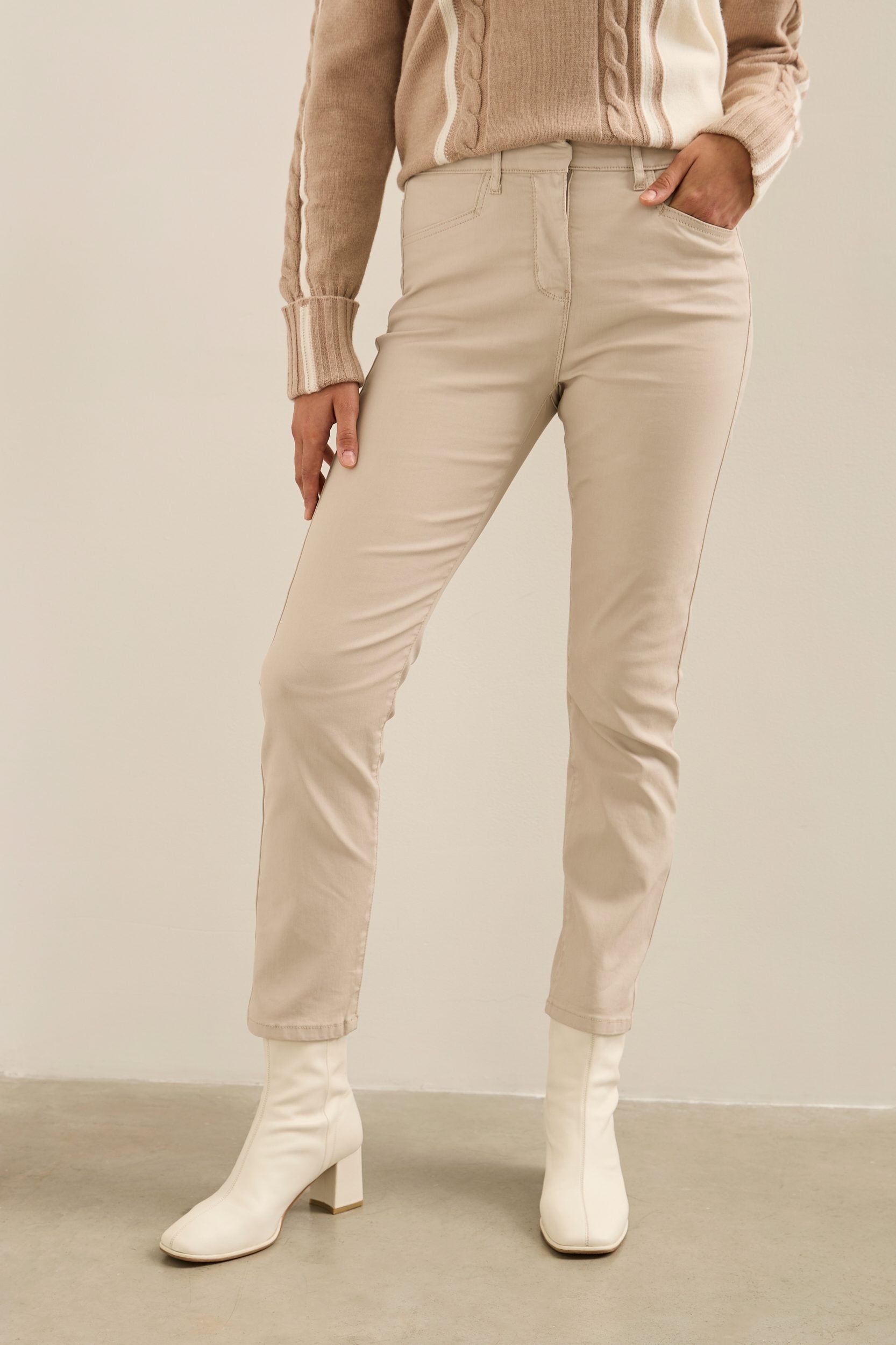 Pantalon taille haute enduit