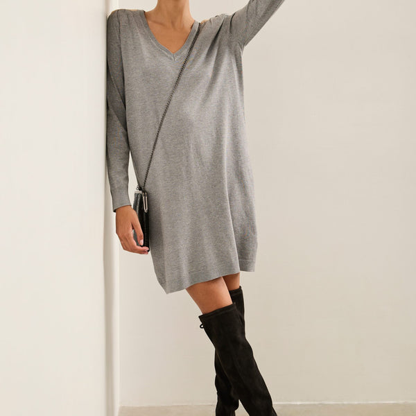 V Neck Knitted Dress With Pleats | TRISTAN Canada