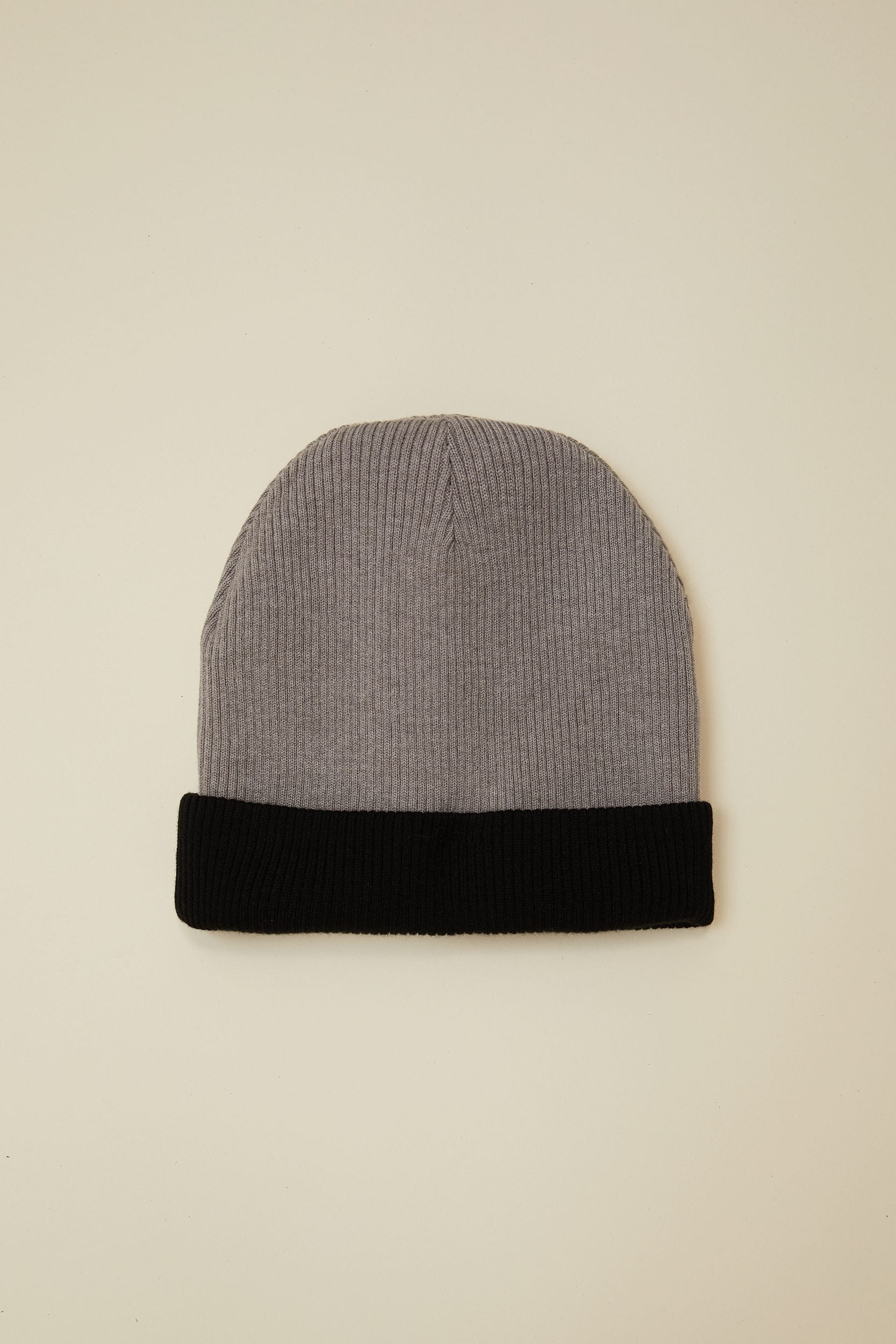 Reversible merino wool rib hat