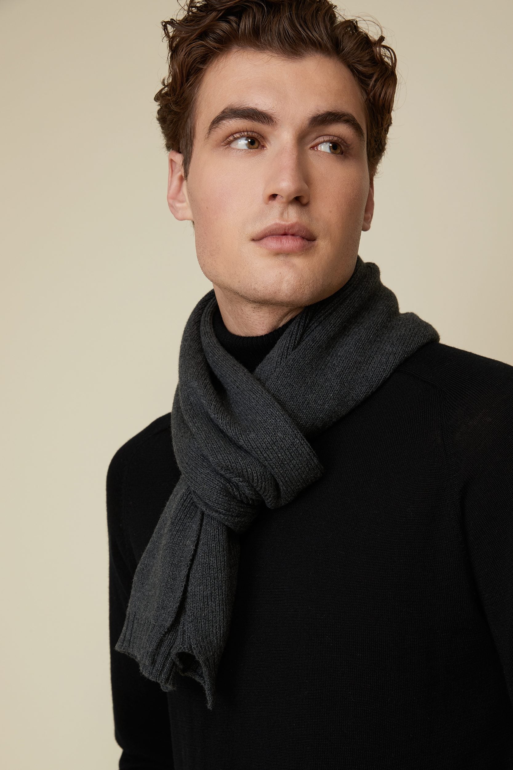 Solid knitted scarf