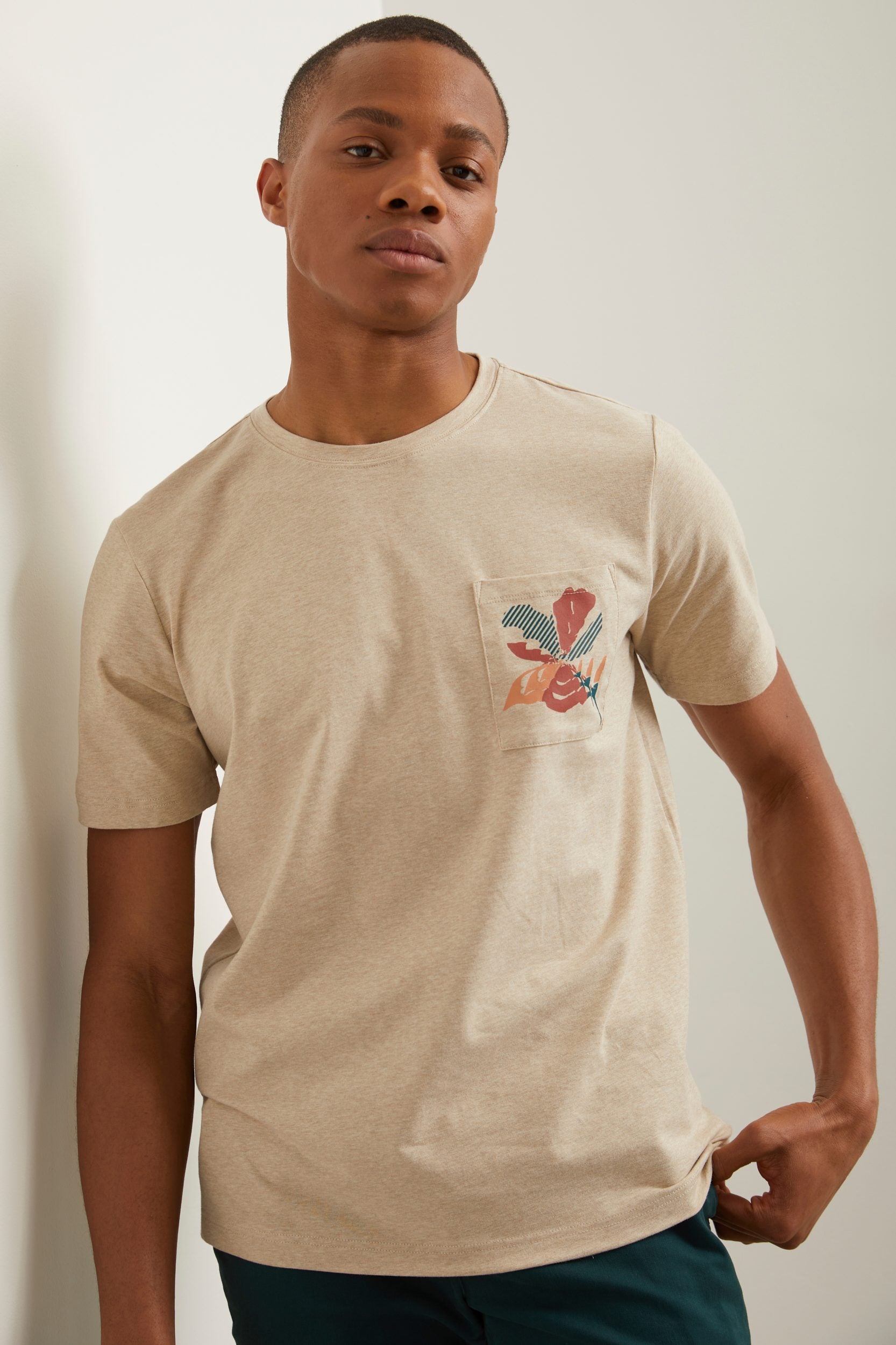 Chambray printed pocket t-shirt