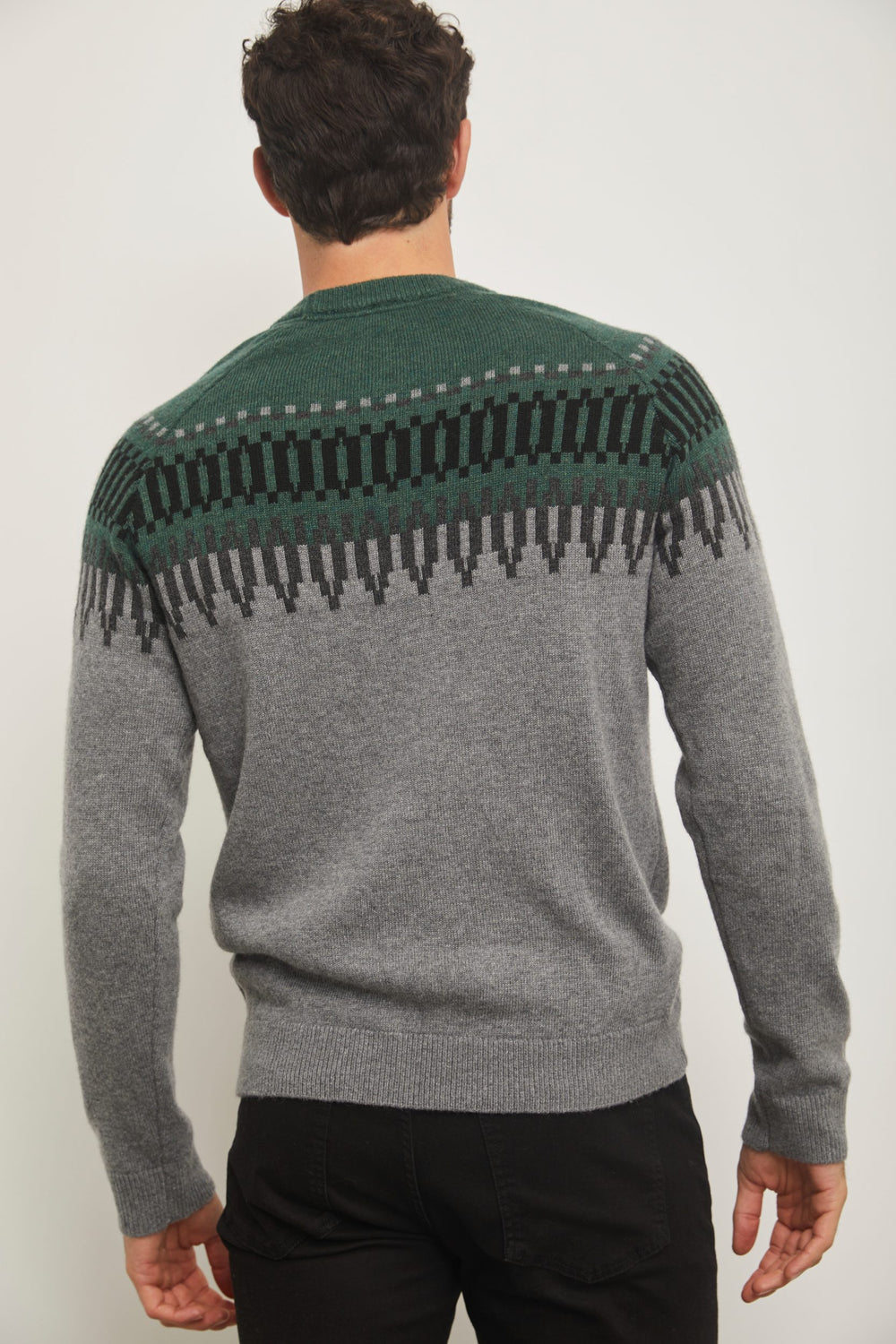 Pull jacquard col rond