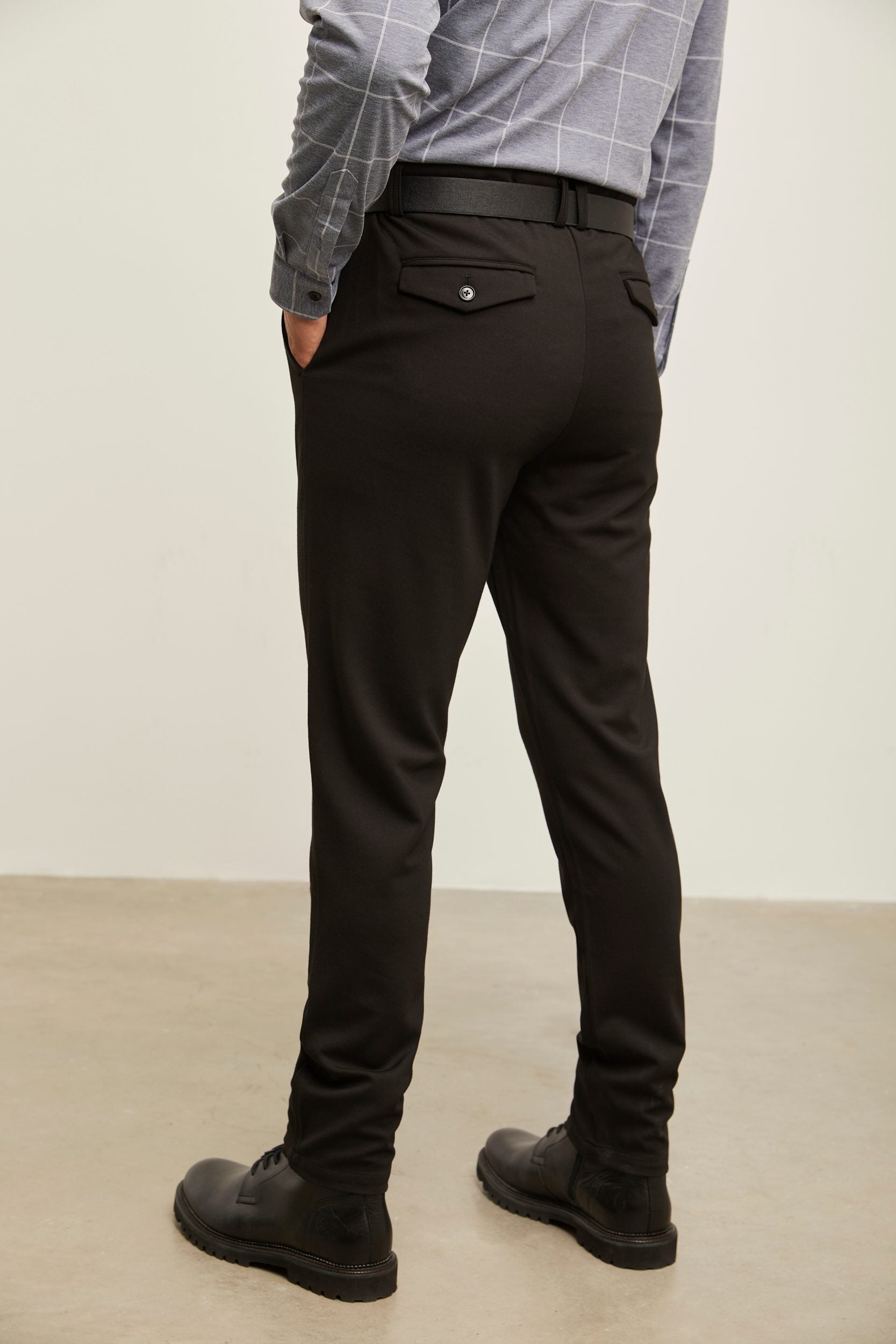 Pantalon en ponte avec pli