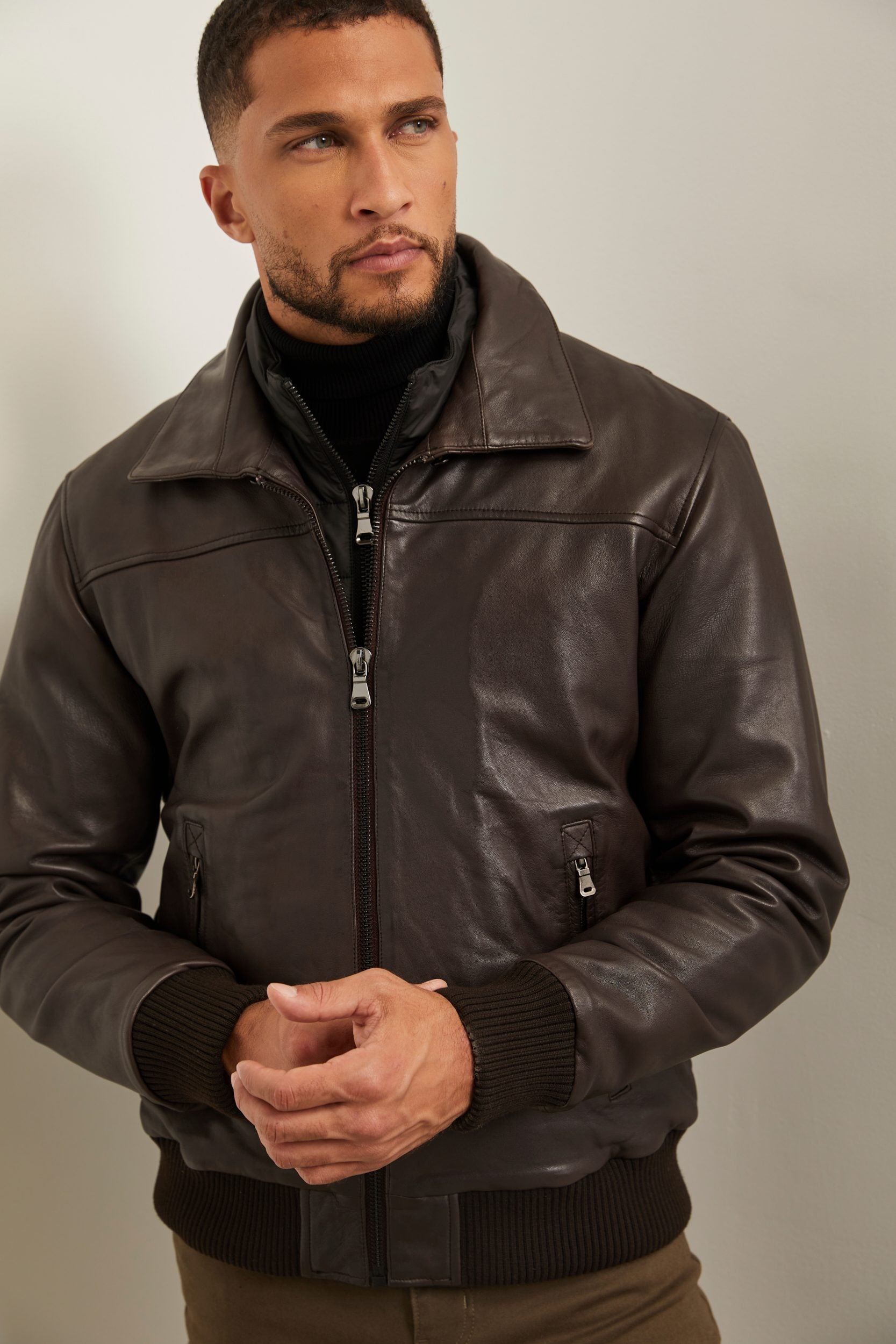 Blouson de cuir aviateur