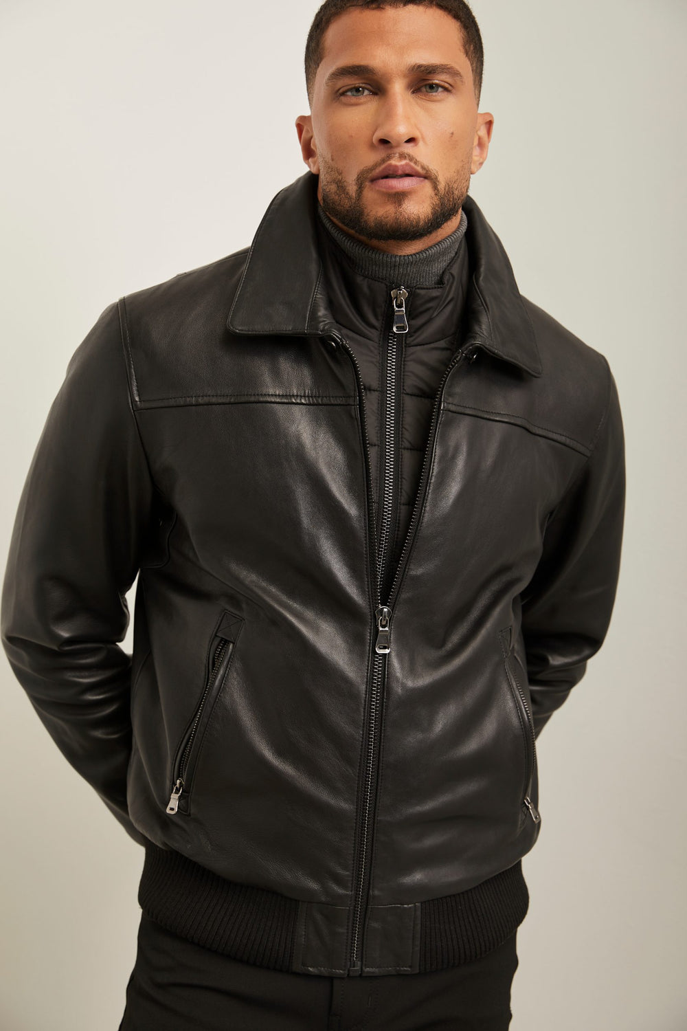 Blouson de cuir aviateur